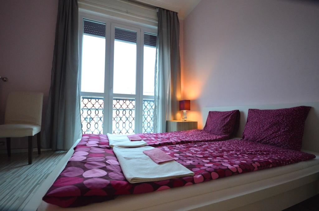 Pulse Jackquaters Apartamento Budapeste Quarto foto