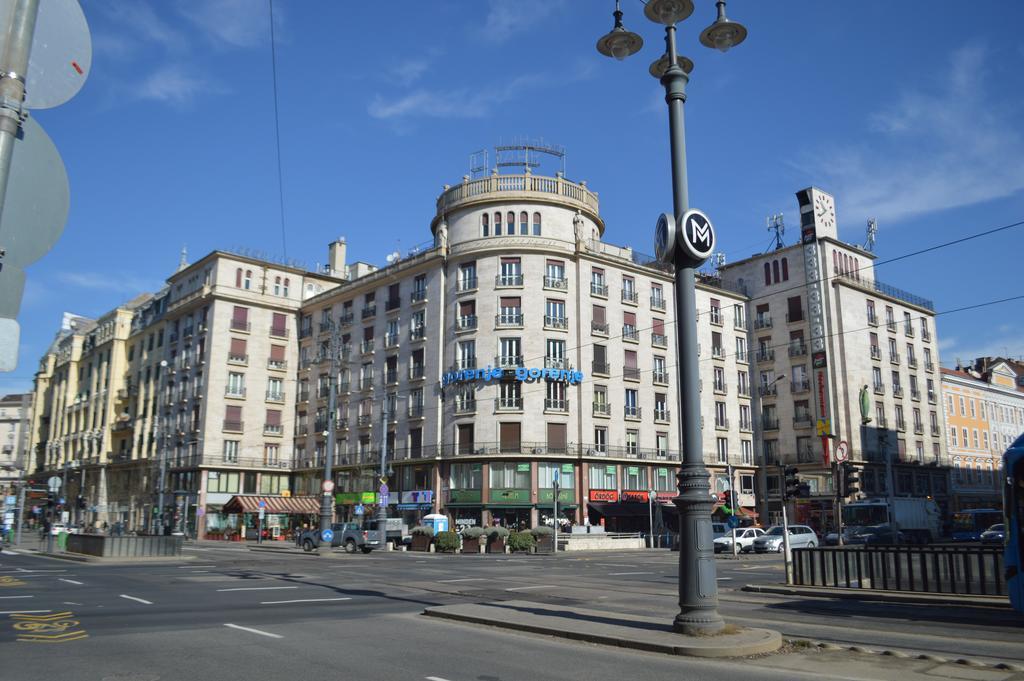 Pulse Jackquaters Apartamento Budapeste Exterior foto